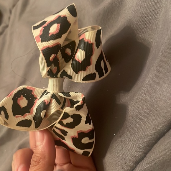 bowtie - Picture 3 of 7